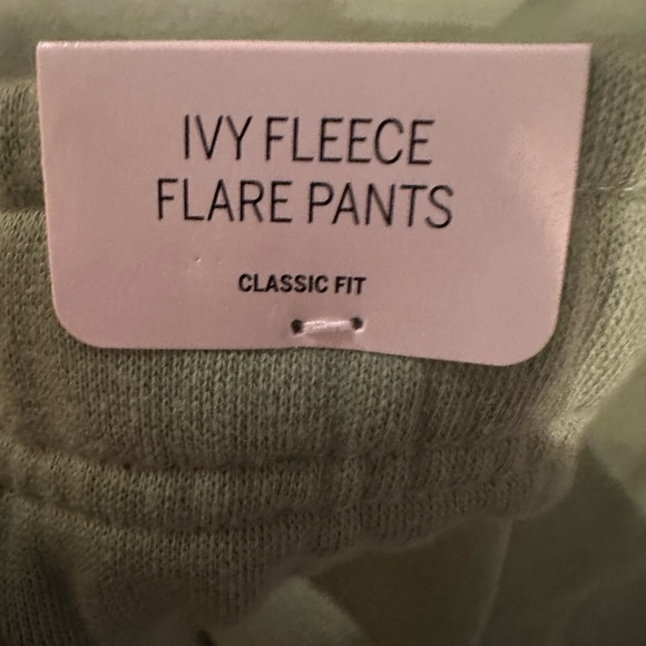 VS green flare sweats - Picture 2 of 4